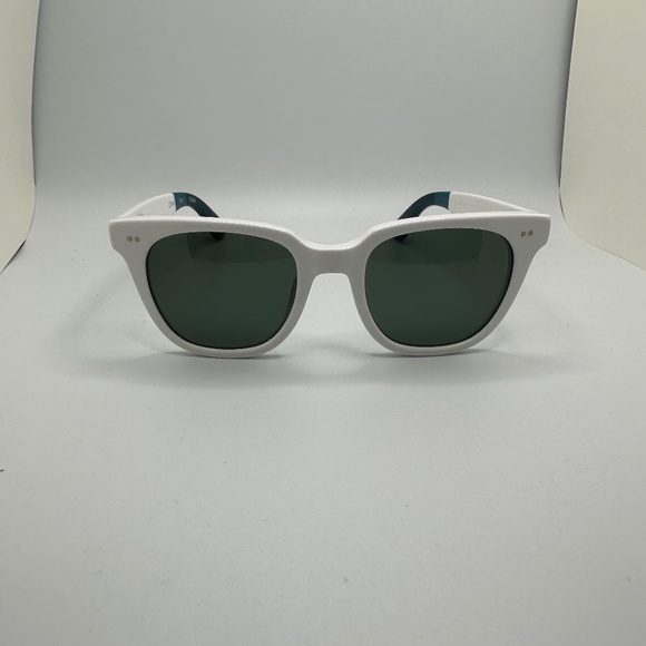Toms Accessories - NWOT TOMS Sunglasses - Memphis in White with Grey Lens